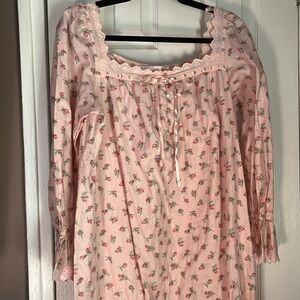 Beautiful Vintage Victoria’s Secret Cotton Flannel Nightgown